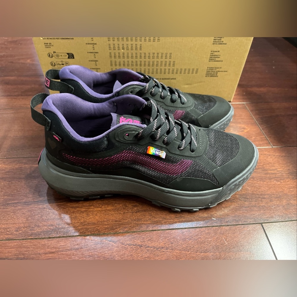 Vans MTE Crosspath Shroud Shoes Mens 6 / Womens 7.5 Black Pink Hike New HALF BOX - Picture 6 of 16
